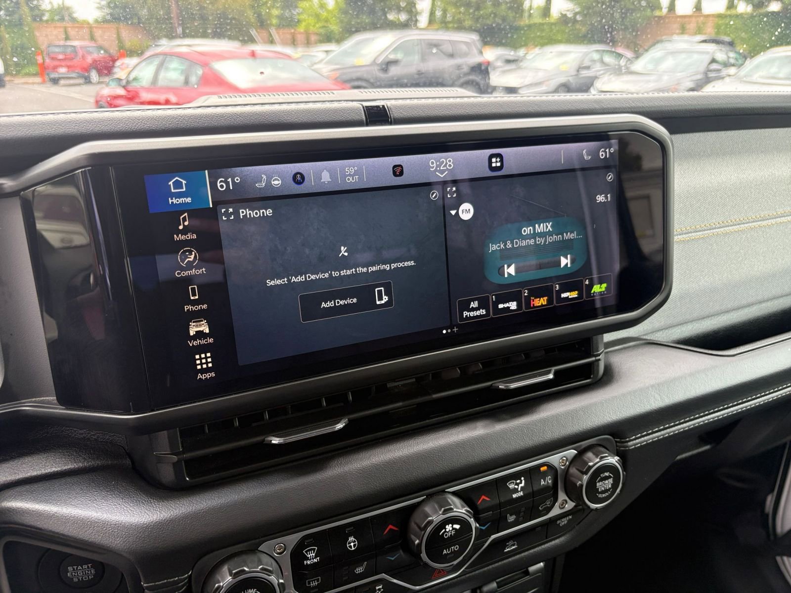 Used 2025 Jeep Wrangler Unlimited Sahara AWD/4WD image 20
