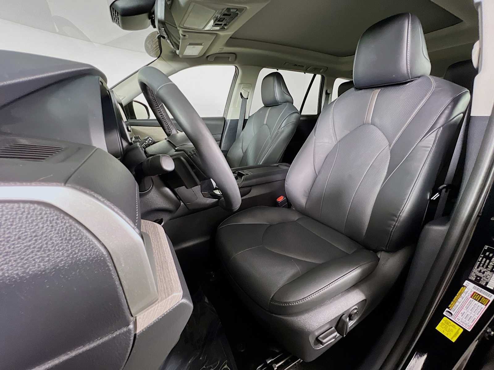 Used 2024 Toyota Grand Highlander AWD image 21
