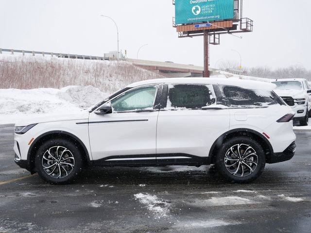 New 2026 Lincoln Nautilus Premier image 4