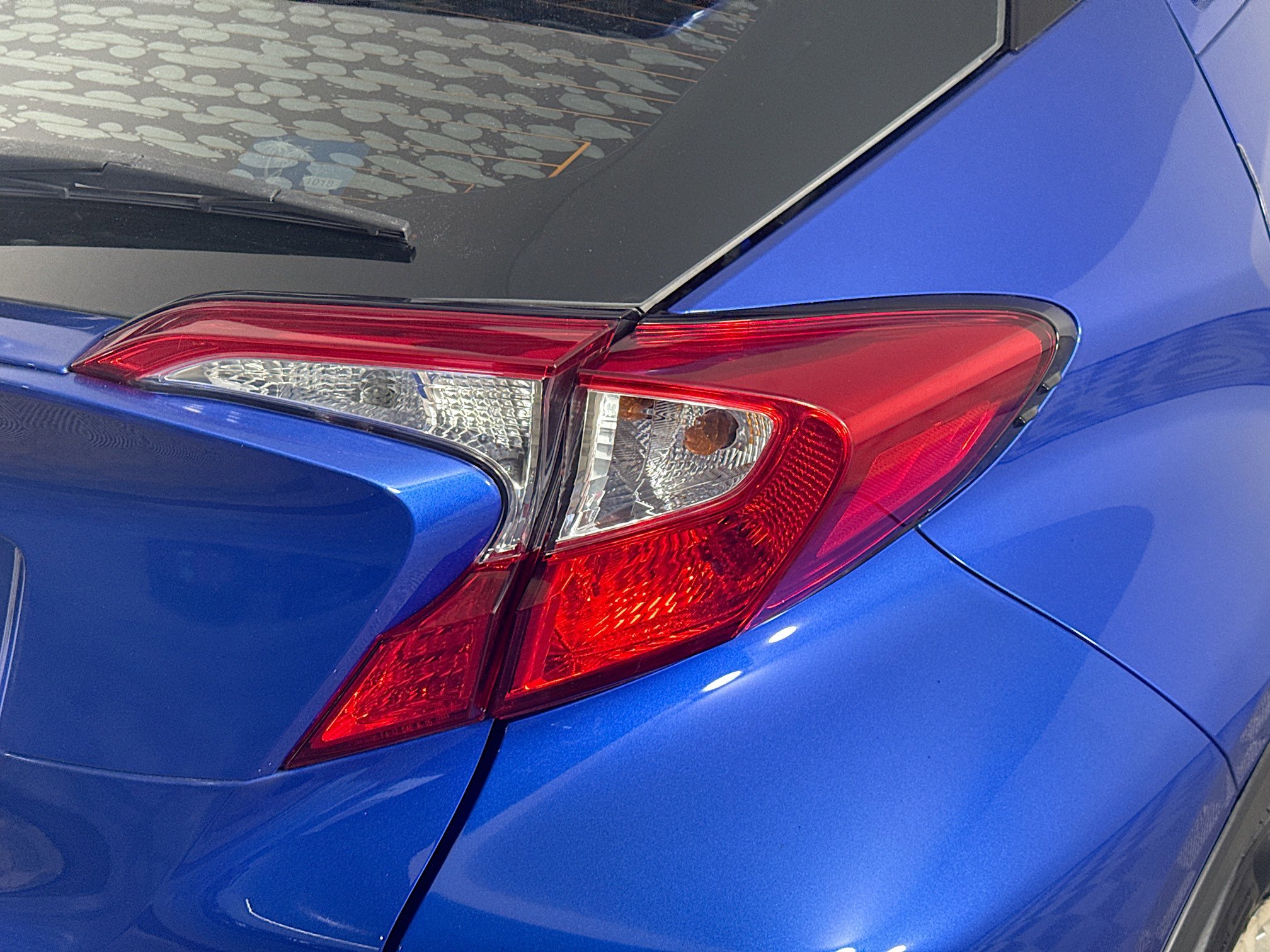 Used 2019 Toyota C-HR LE image 33