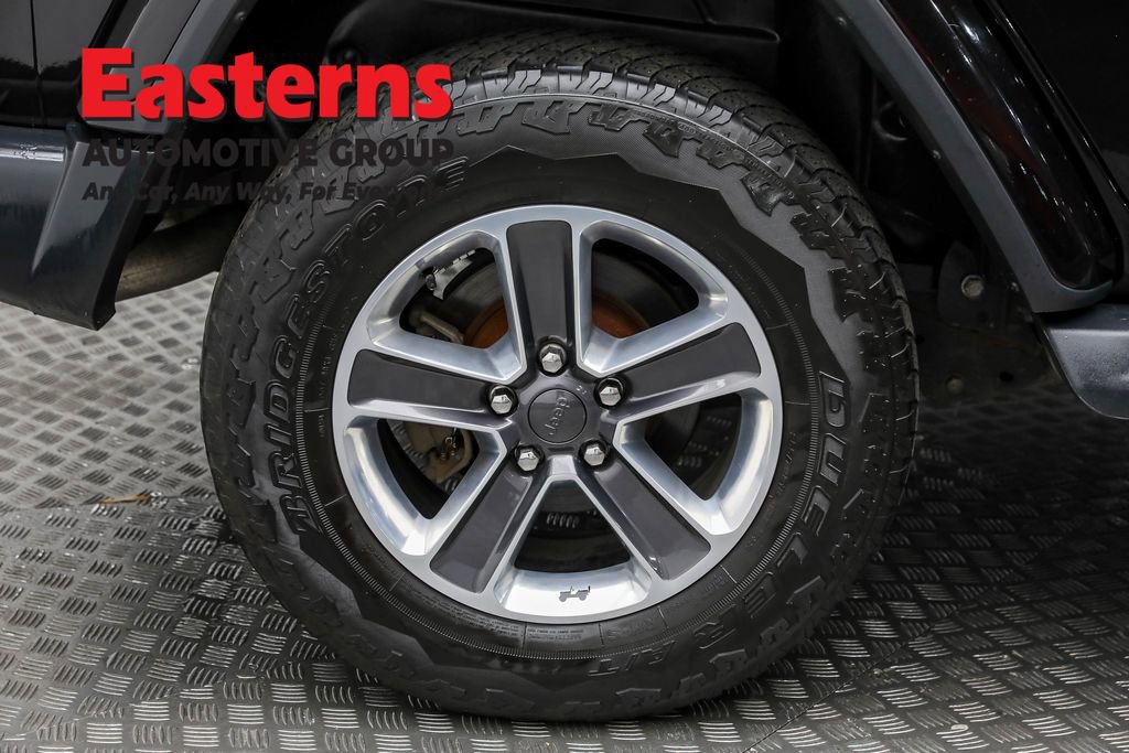 Used 2019 Jeep Wrangler Unlimited Sahara w/ Cold Weather Group image 30