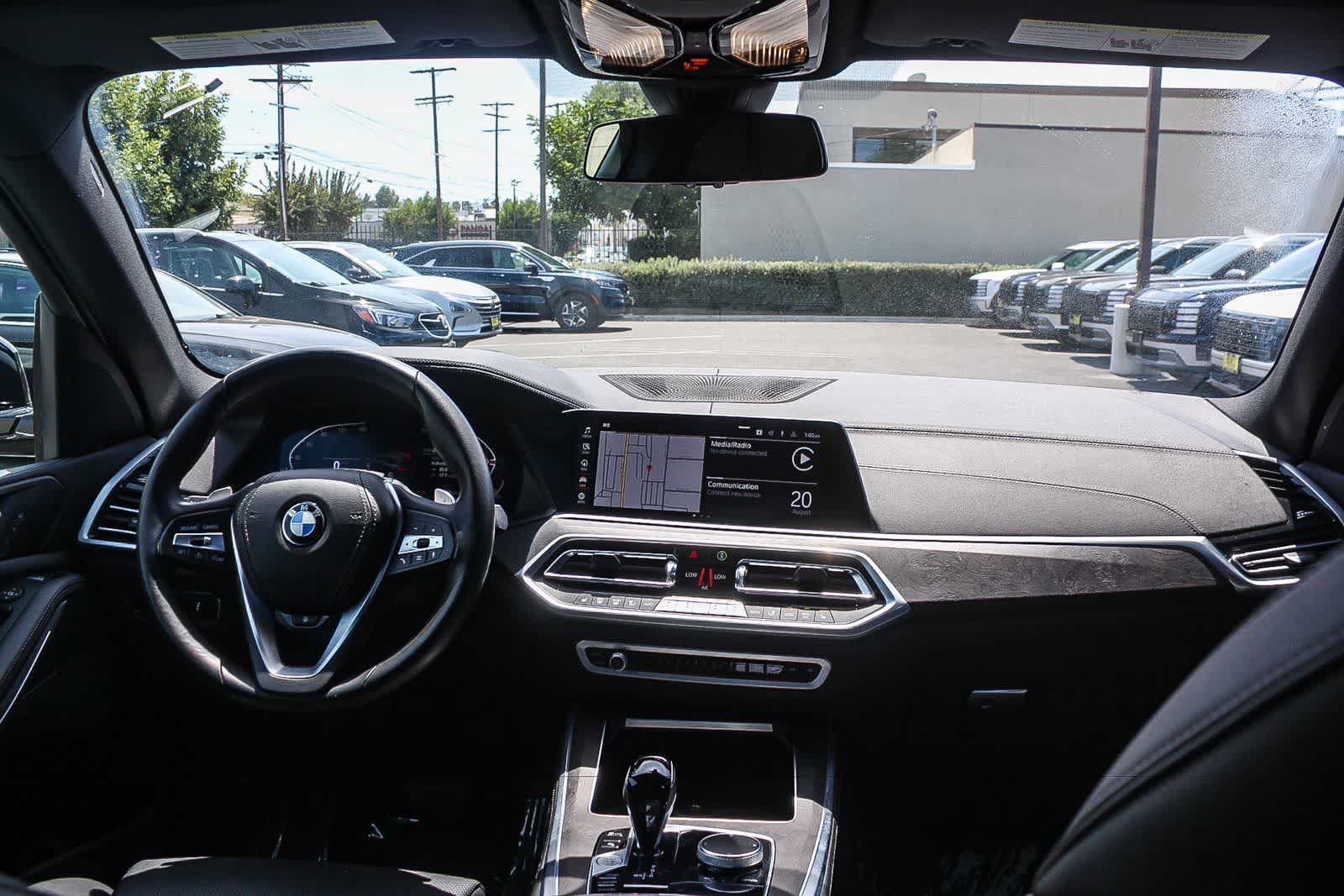 Used 2023 BMW X5 xDrive40i w/ Premium Package AWD/4WD image 16