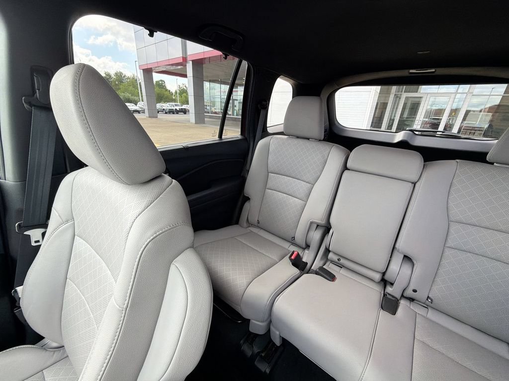 Used 2021 Honda Passport Elite image 12