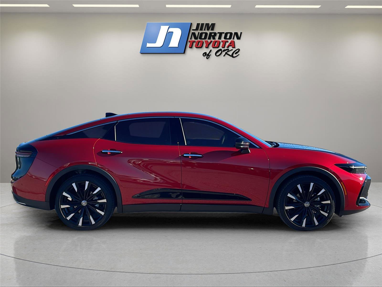 Used 2024 Toyota Crown Platinum image 4