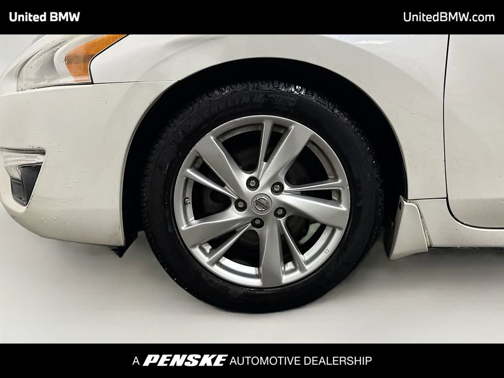 Used 2014 Nissan Altima 2.5 SL w/ Moonroof Package FWD image 2