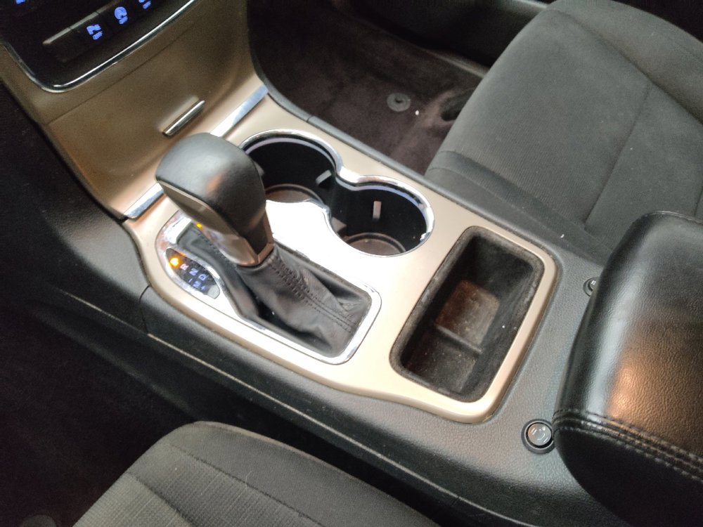 Used 2016 Jeep Grand Cherokee Laredo w/ Quick Order Package 23E image 26