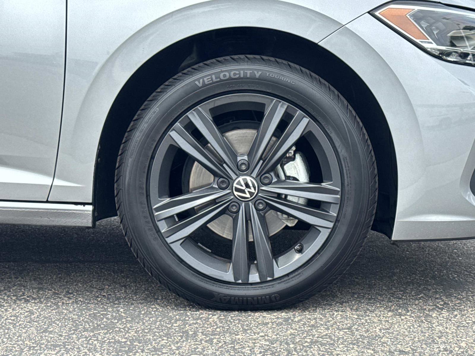 Certified 2022 Volkswagen Jetta SE image 30