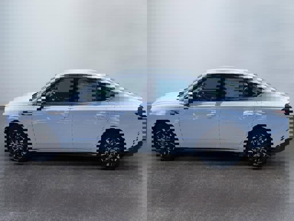 New 2024 Hyundai Sonata SEL image 2