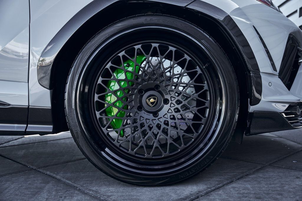 Used 2024 Lamborghini Urus Performante image 31