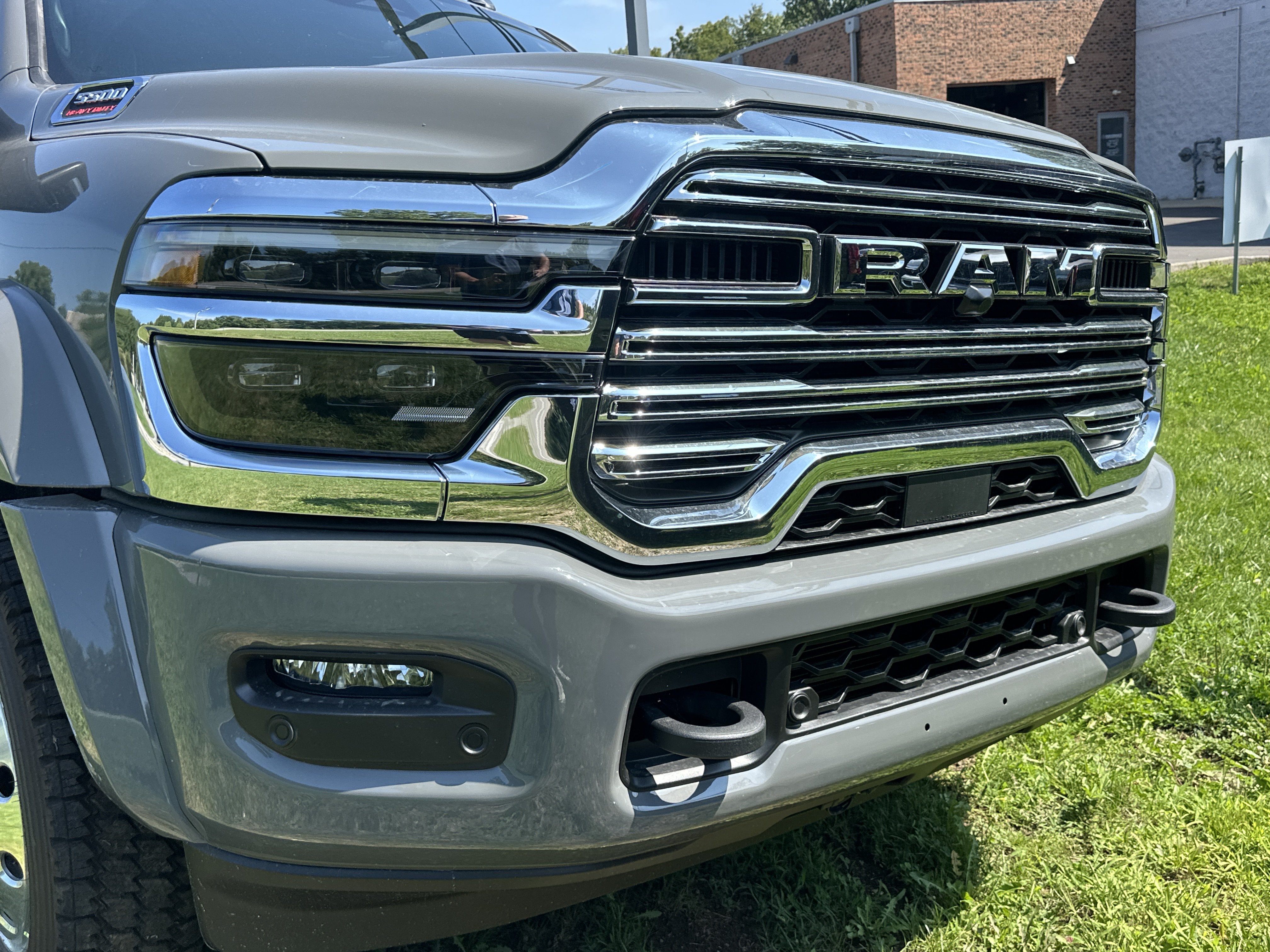 New 2026 RAM 5500 4x4 Crew Cab w/ Laramie Trim Package image 22