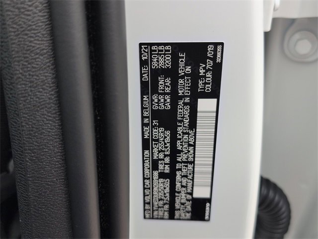 Used 2022 Volvo XC40 P8 Recharge Plus image 20