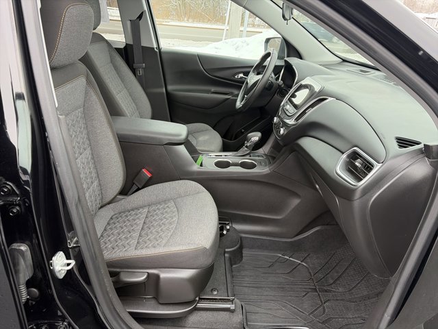 Used 2022 Chevrolet Equinox LT image 16