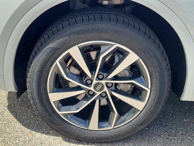 Certified 2023 Audi Q5 2.0T Premium Plus w/ Premium Plus Package image 9