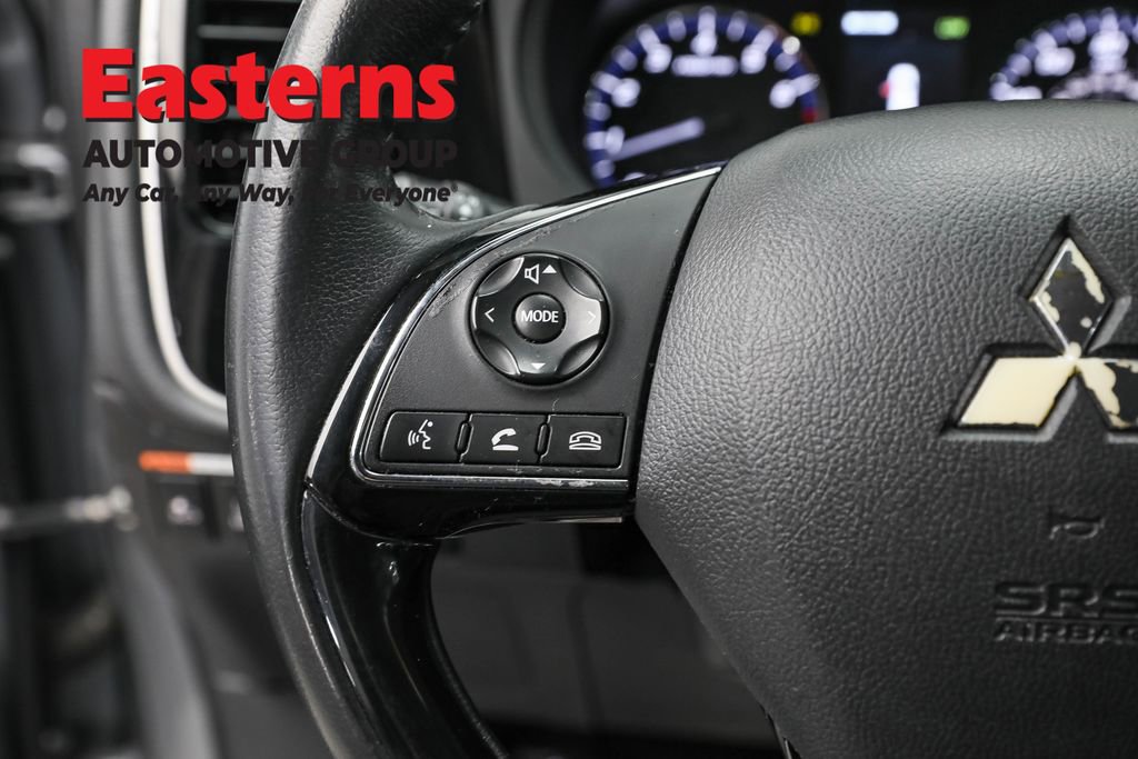 Used 2020 Mitsubishi Outlander SEL image 15