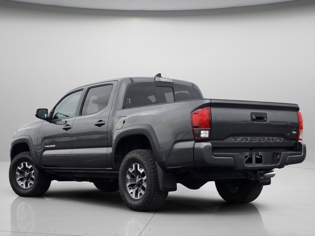 Used 2019 Toyota Tacoma TRD Off-Road w/ Technology Package AWD/4WD image 20