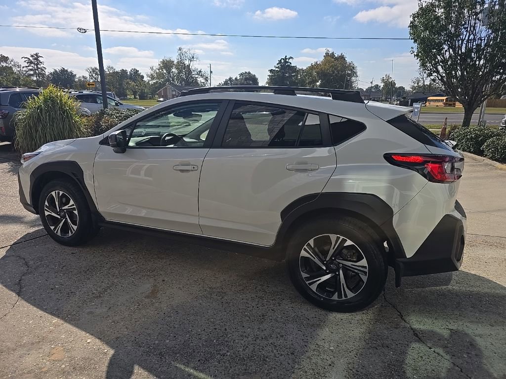 Used 2024 Subaru Crosstrek 2.0i Premium image 6
