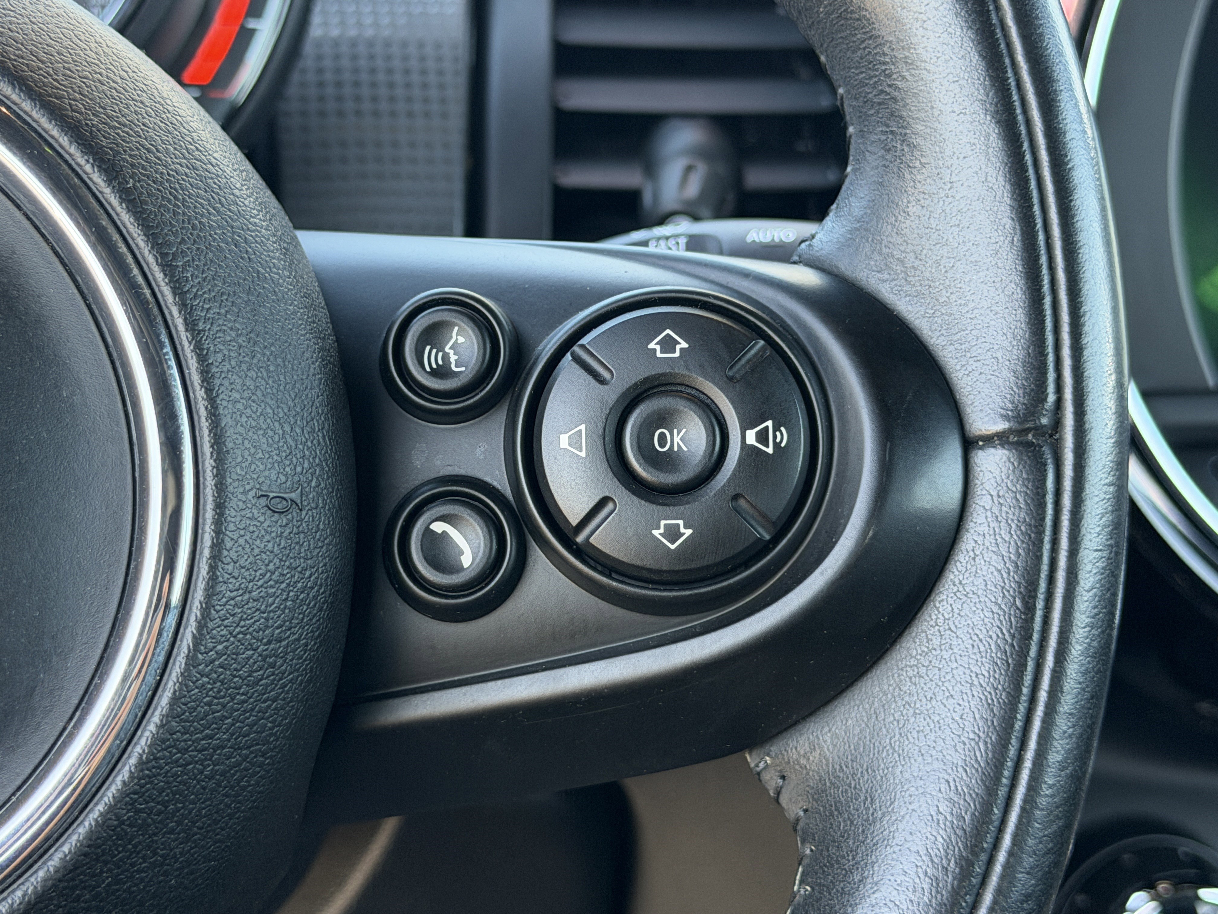 Used 2021 MINI Cooper Convertible w/ Storage Package FWD image 19