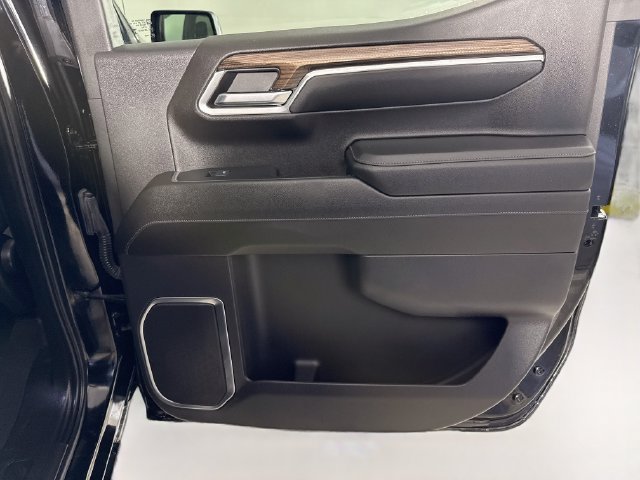 Used 2024 Chevrolet Silverado 1500 LT AWD/4WD image 27