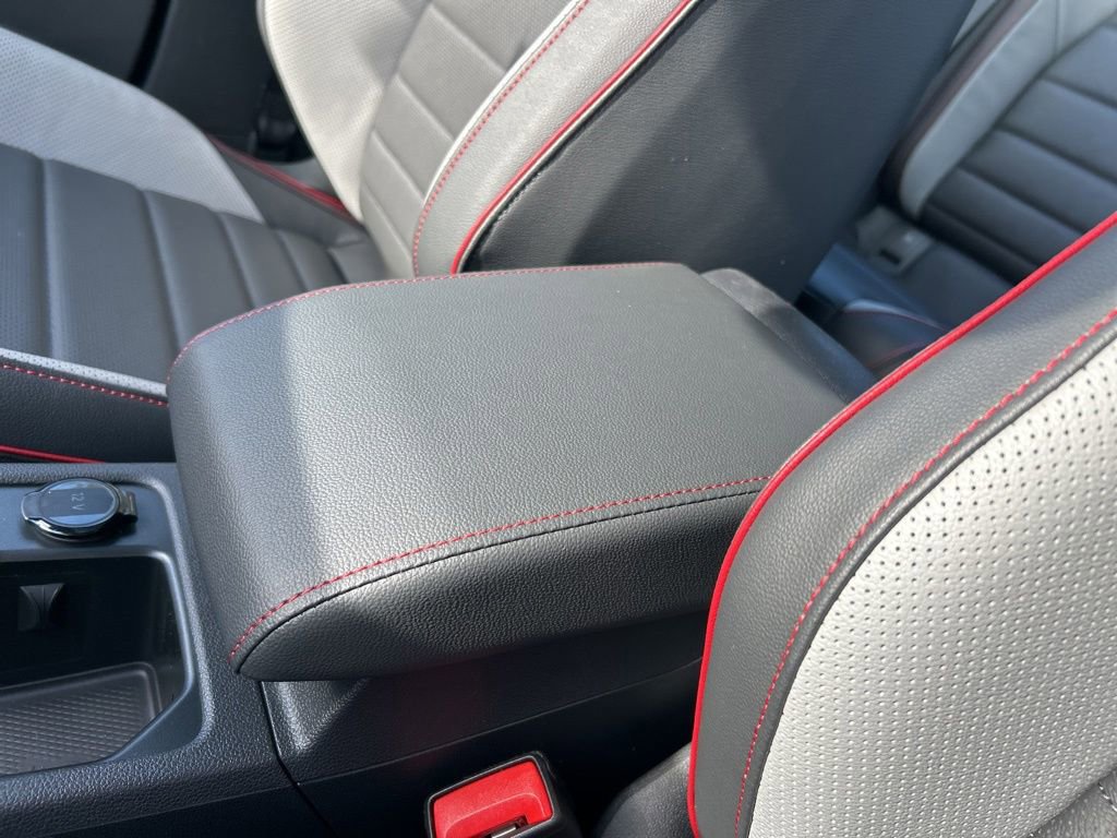 New 2026 Volkswagen GTI SE FWD image 38