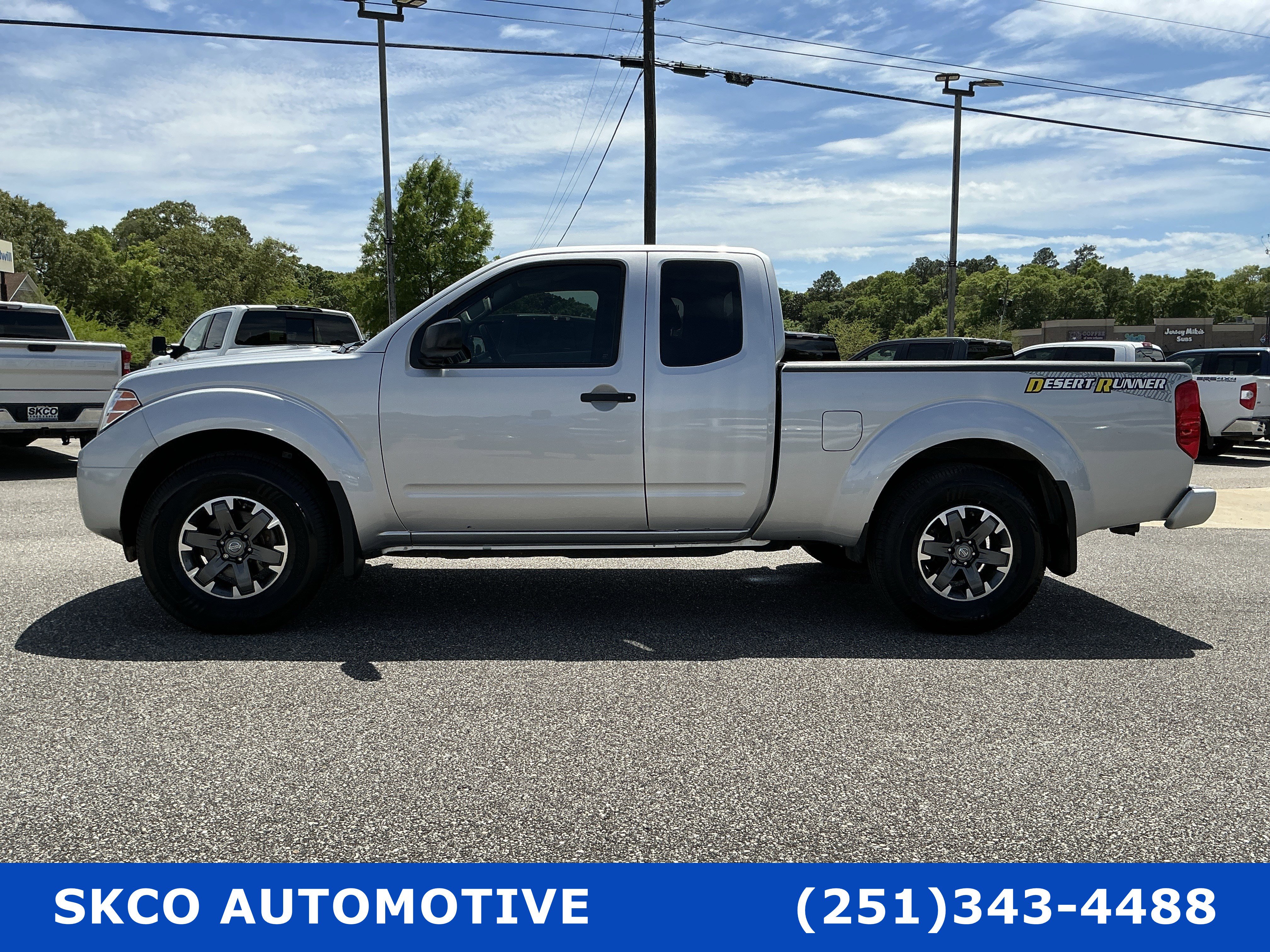 Used 2019 Nissan Frontier Desert Runner image 2