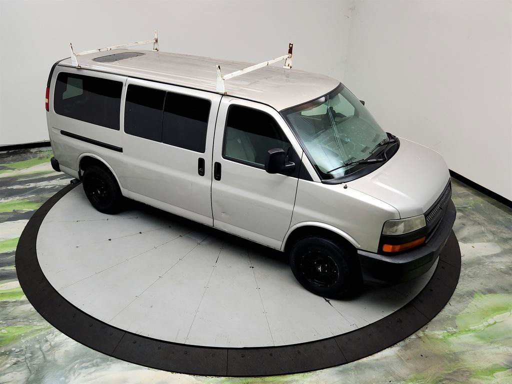Used 2007 Chevrolet Express 1500 AWD Passenger w/ LT Preferred Equipment Group image 26