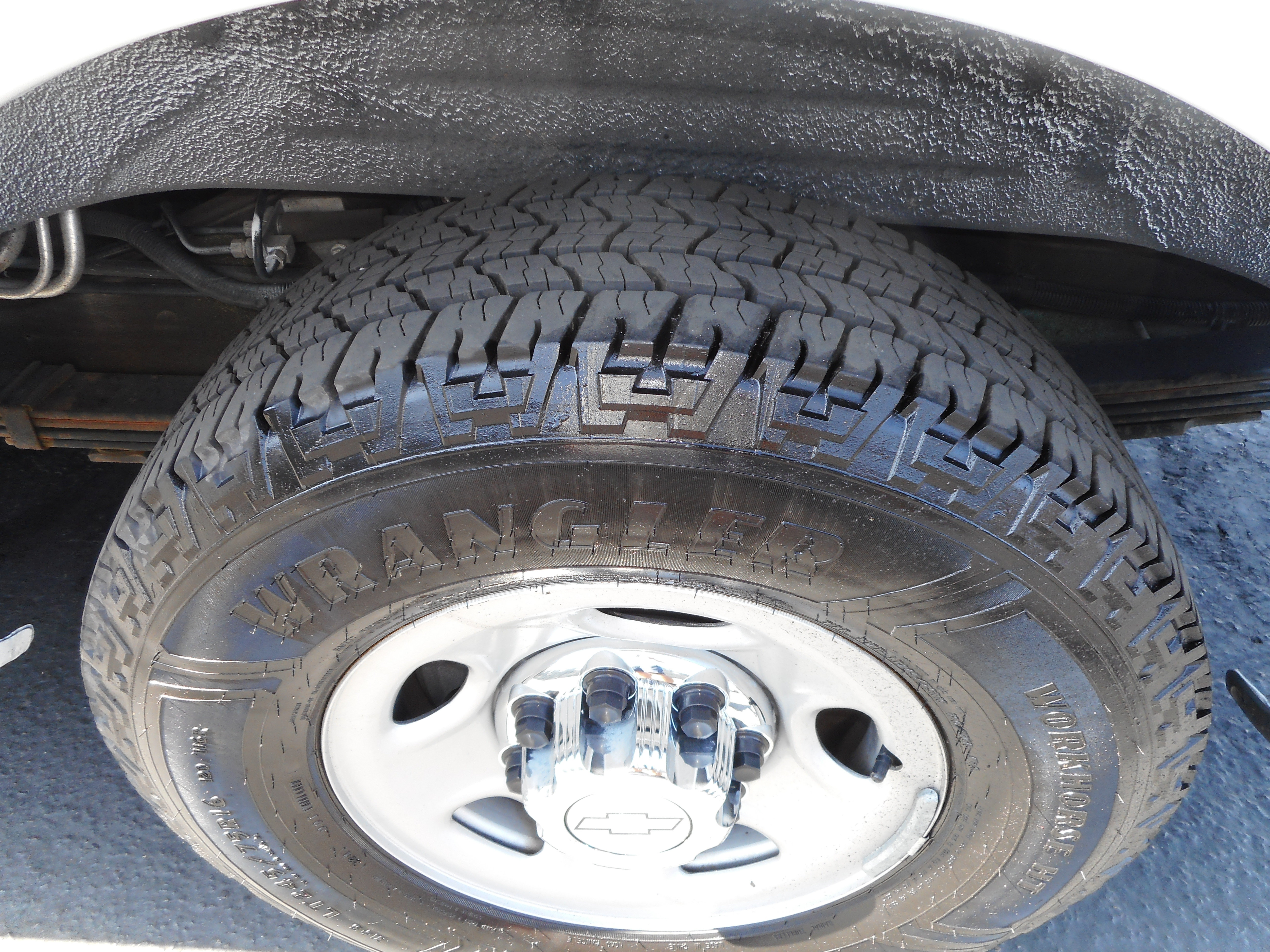 Used 2016 Chevrolet Express 3500 LT w/ LT Preferred Equipment Group RWD image 11