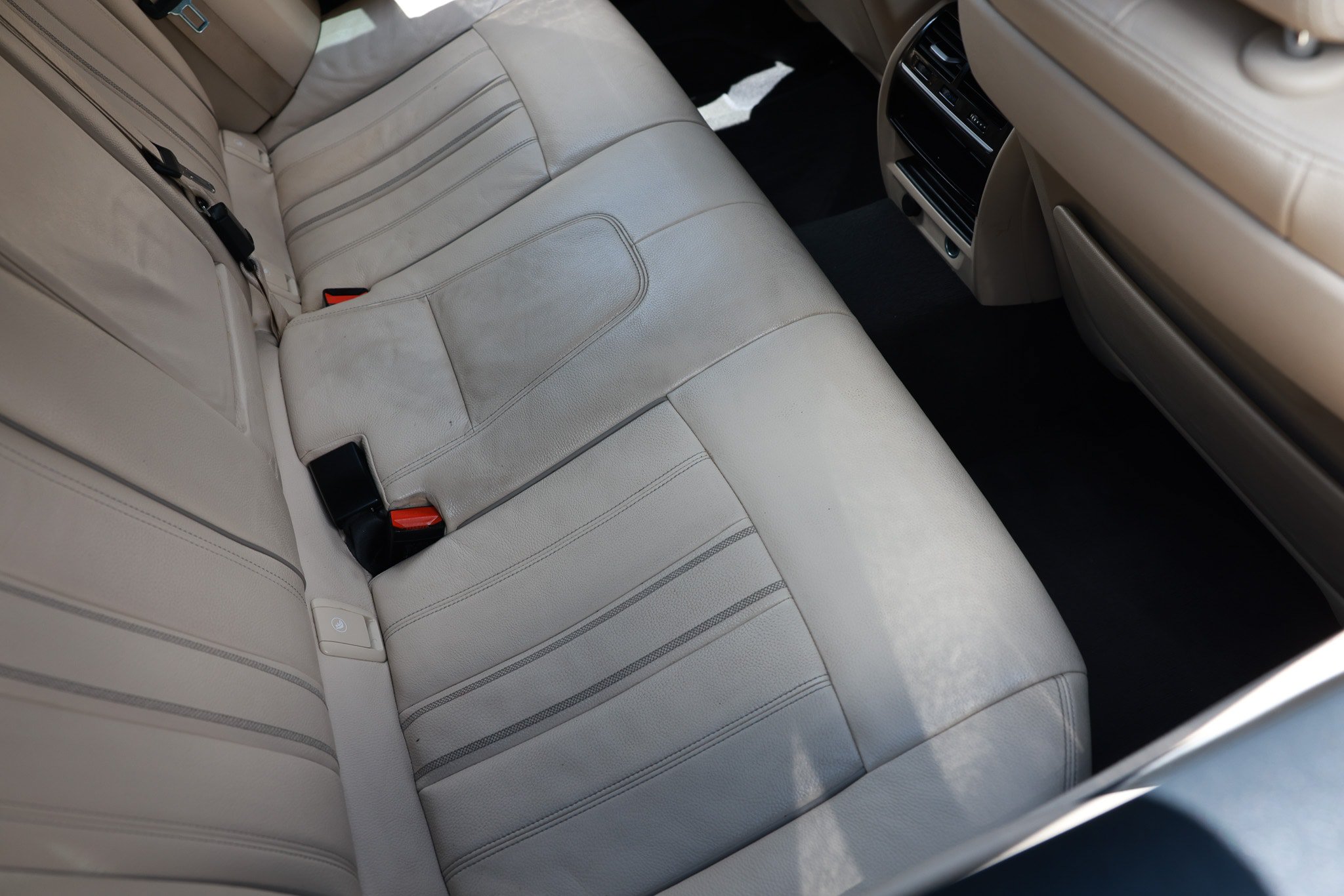 Used 2019 BMW 530i w/ Convenience Package RWD image 16