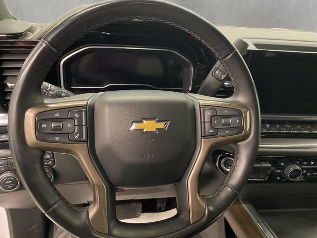 Used 2024 Chevrolet Silverado 2500 High Country w/ High Country Premium Package AWD/4WD image 17