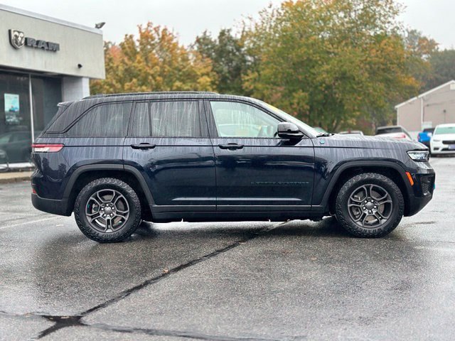 Used 2023 Jeep Grand Cherokee Trailhawk AWD/4WD image 8