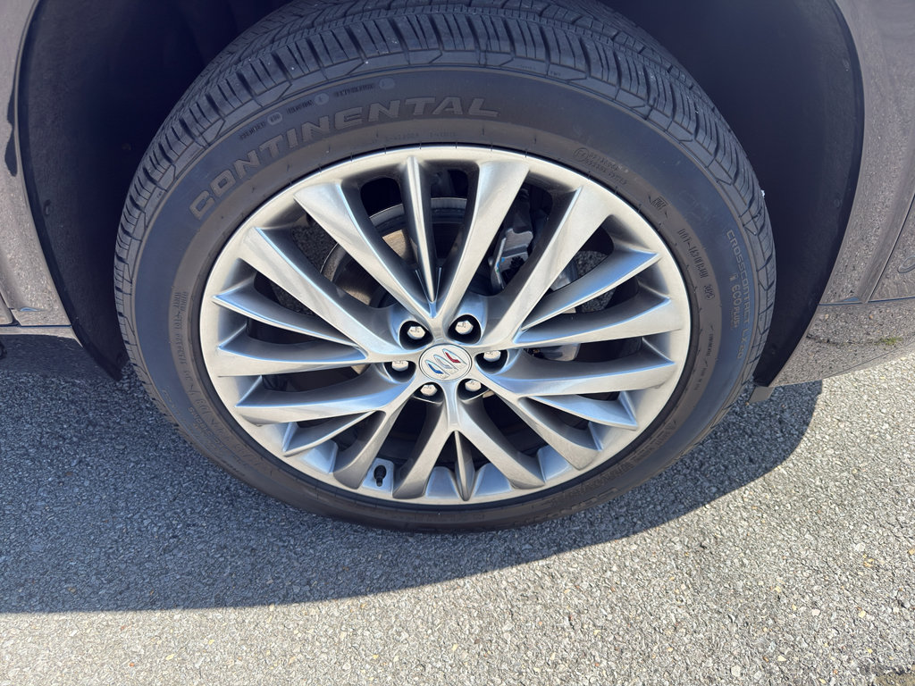 Used 2026 Buick Enclave Avenir w/ Super Cruise Package AWD/4WD image 3