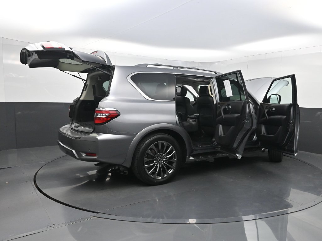 Used 2022 Nissan Armada Platinum w/ Captain's Chairs Package RWD image 41