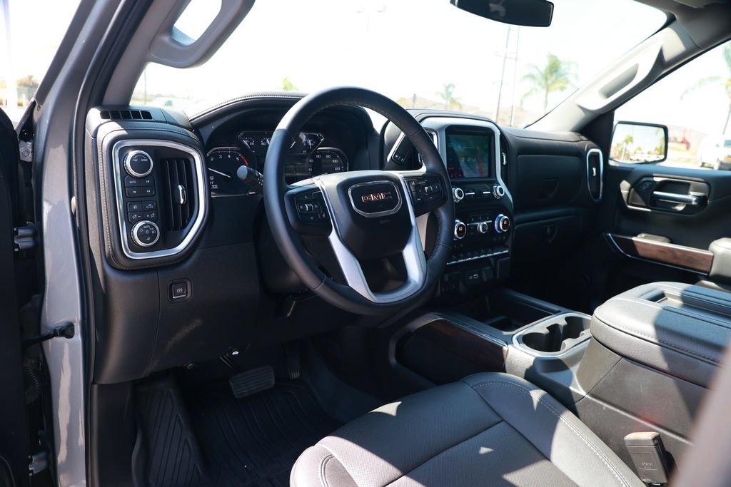 Used 2022 GMC Sierra 1500 SLT w/ SLT Premium Package AWD/4WD image 20