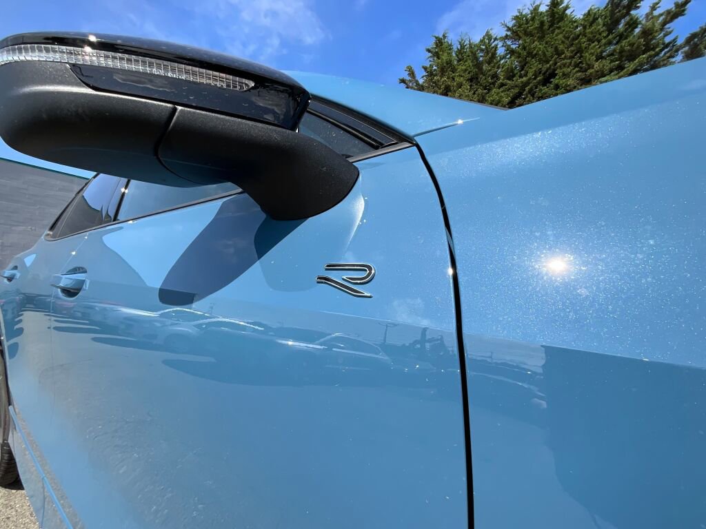 New 2025 Volkswagen Tiguan SE R-Line image 10