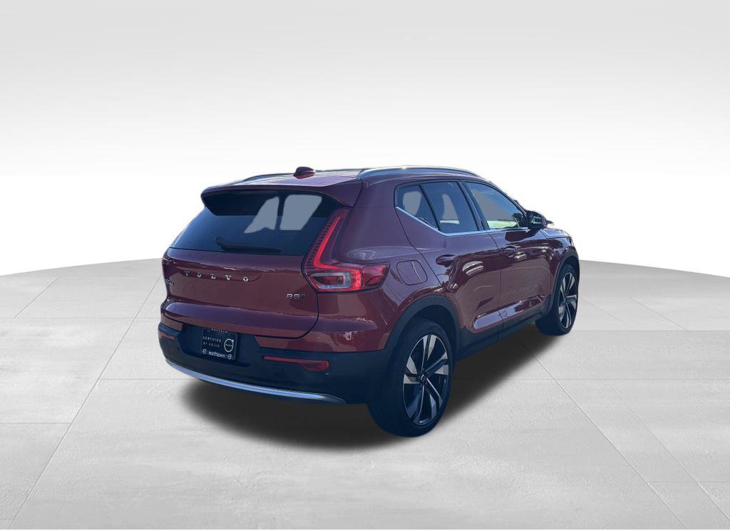 Certified 2024 Volvo XC40 B5 Plus w/ Climate Package AWD/4WD image 37