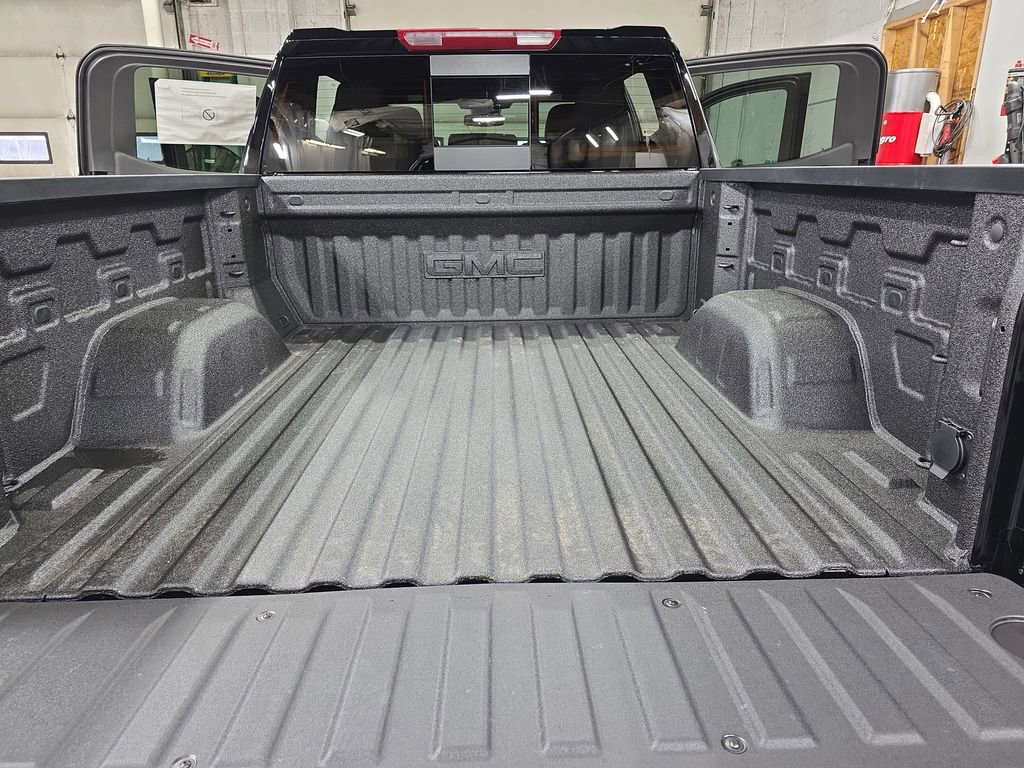 New 2026 GMC Sierra 1500 AT4 w/ AT4 Preferred Package image 12