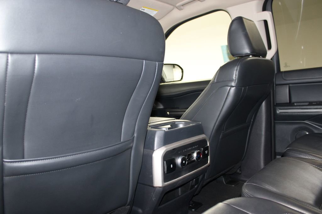 Used 2024 Ford Expedition Max XLT image 27