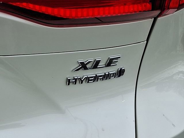 Used 2021 Toyota Venza XLE w/ Softex Package image 30