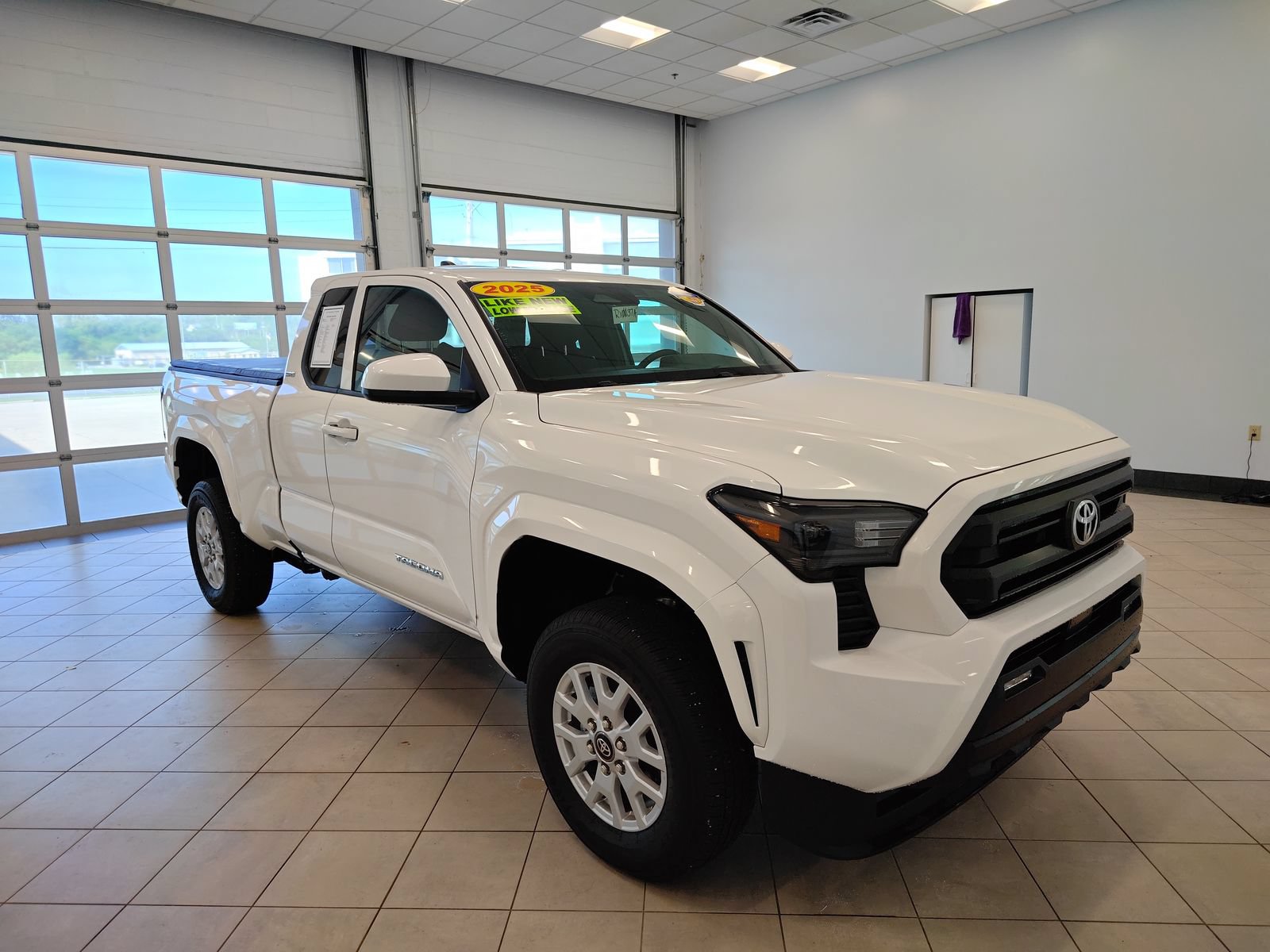 Used 2025 Toyota Tacoma SR5 RWD image 14