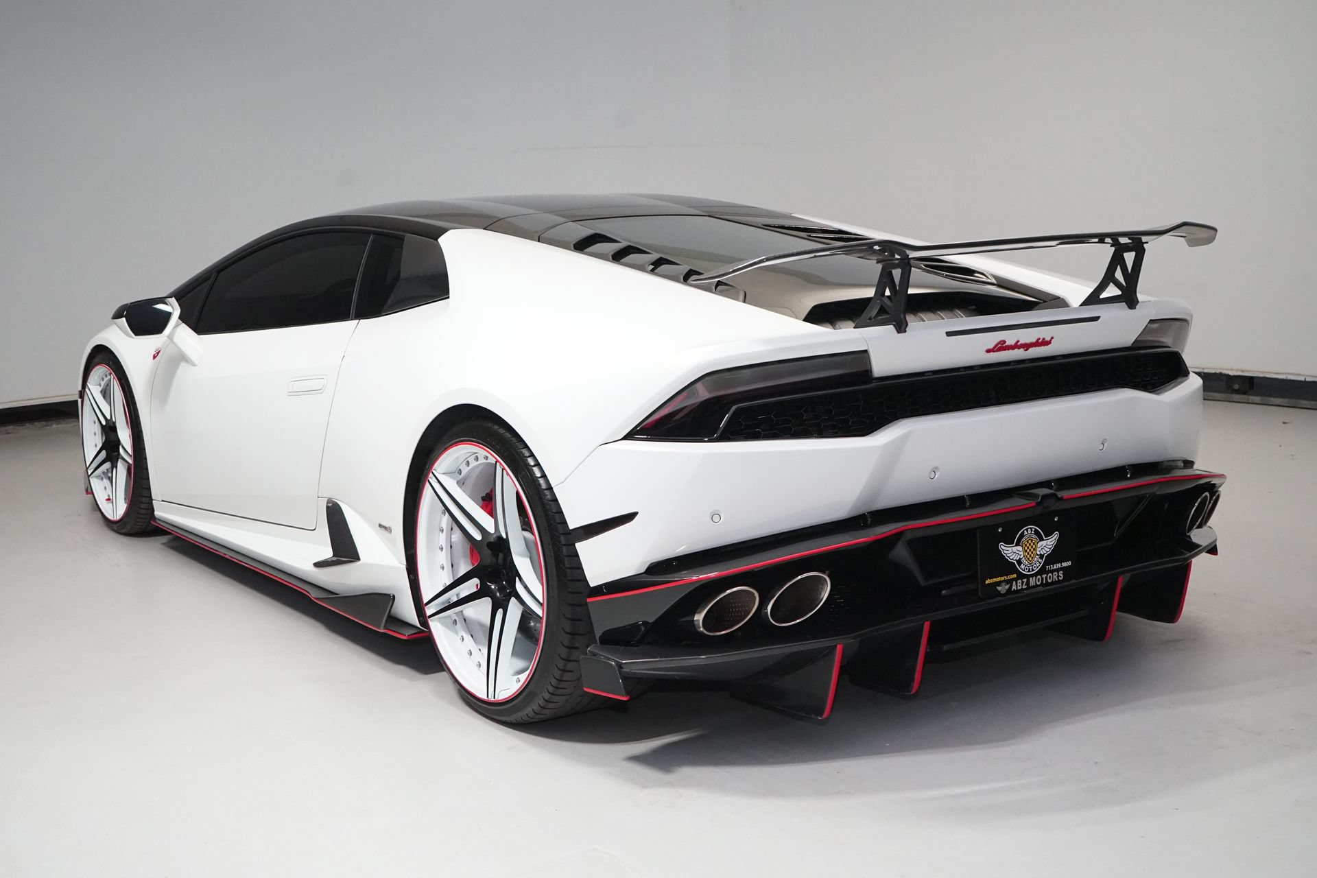 Used 2015 Lamborghini Huracan LP 610-4 AWD/4WD image 6