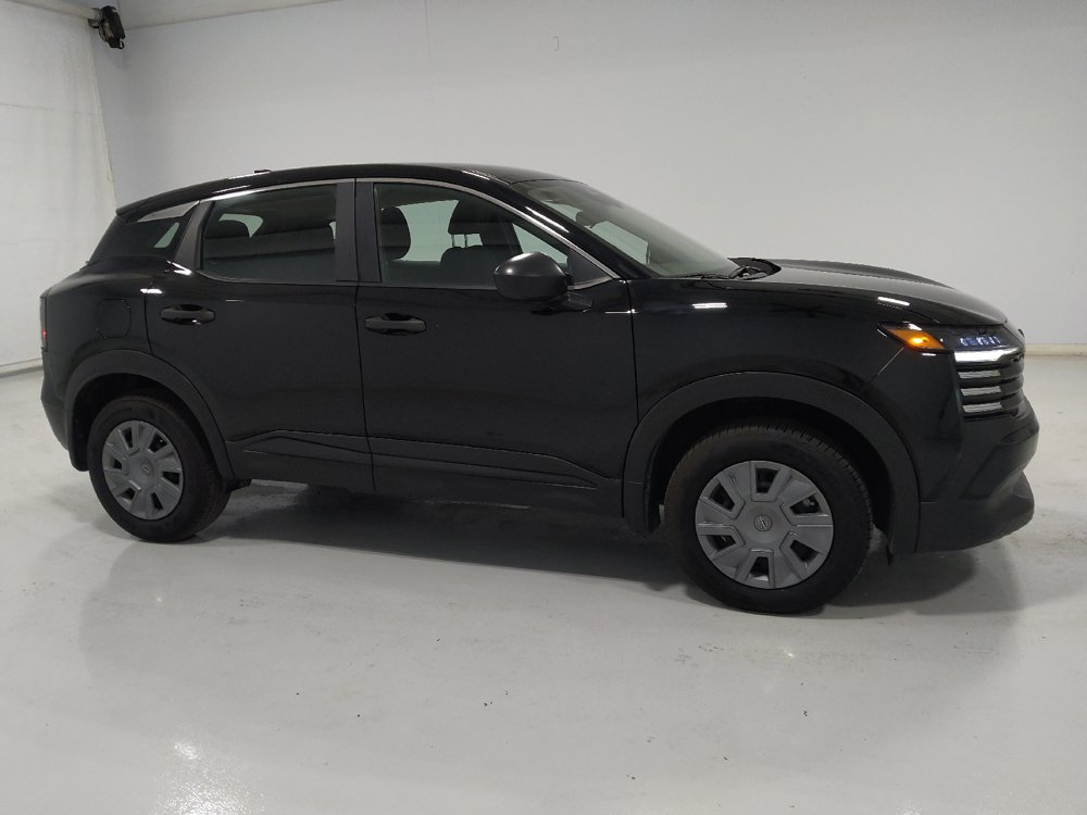 Used 2025 Nissan Kicks S FWD image 11