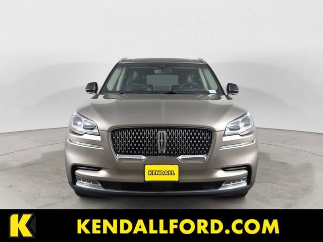 Used 2020 Lincoln Aviator Reserve w/ Equipment Group 201A image 8