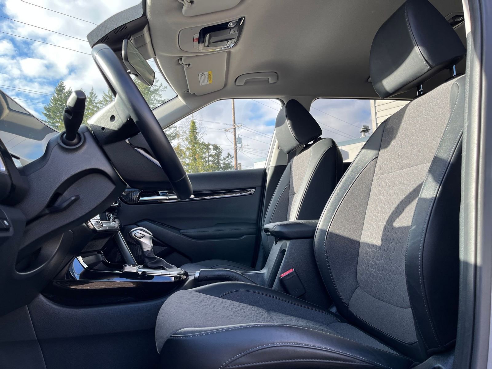 Used 2025 Kia Seltos S image 28