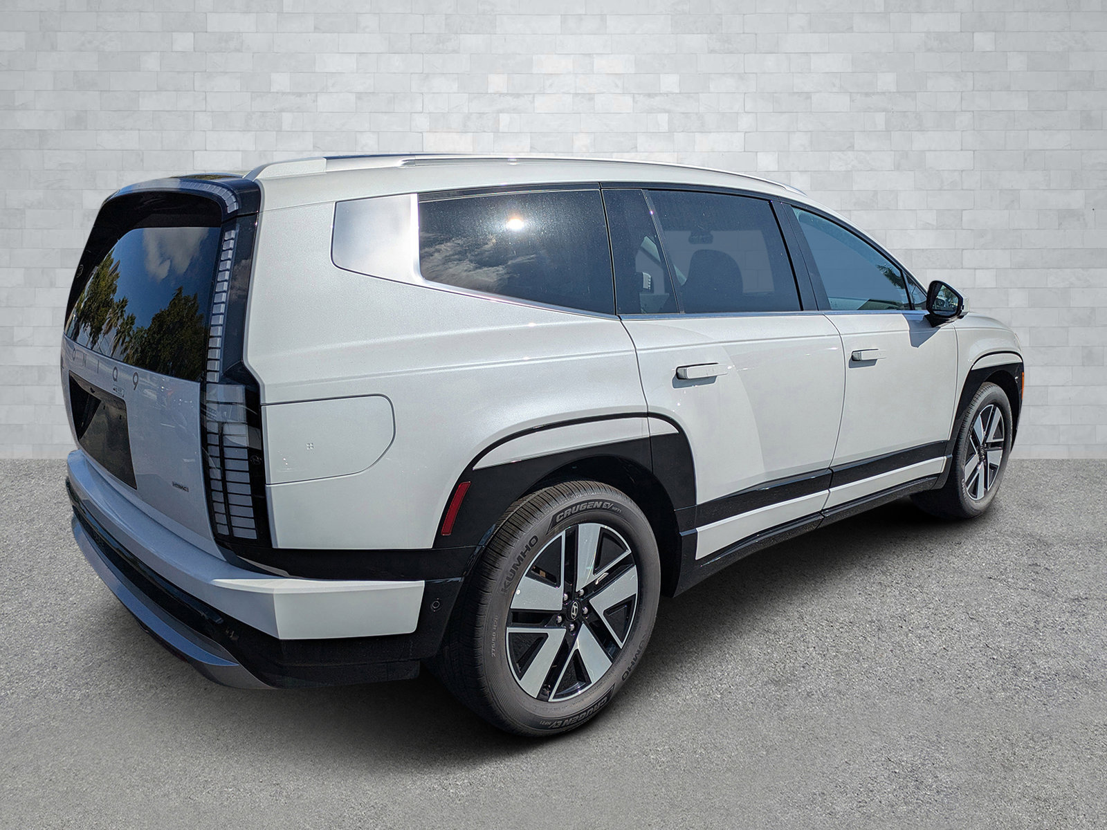 New 2026 Hyundai Ioniq 9 SEL image 5