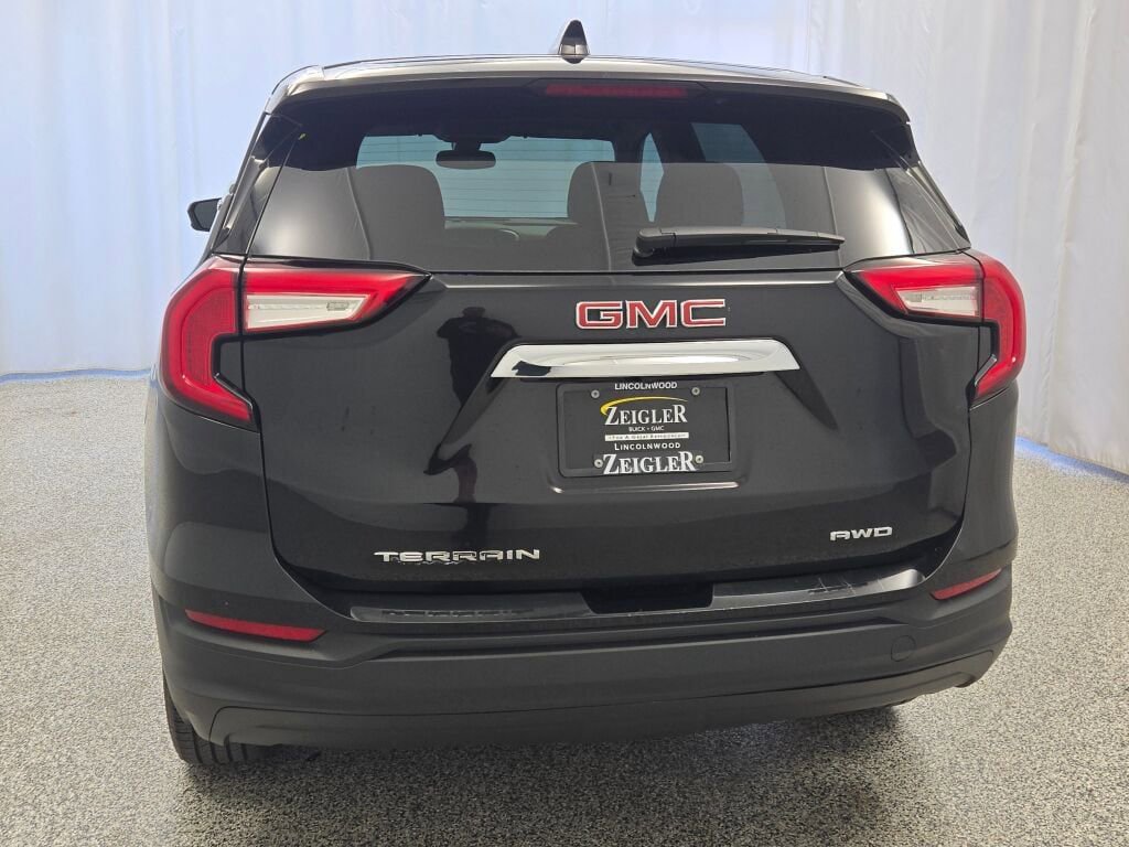 Certified 2024 GMC Terrain SLE image 14