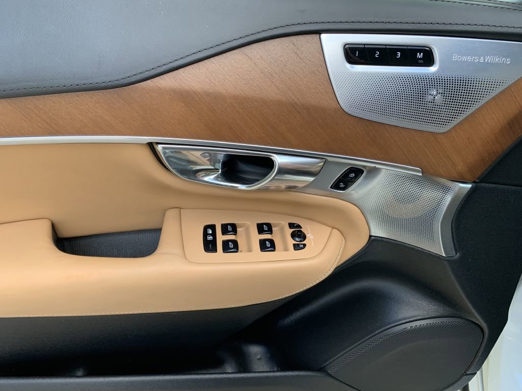 Used 2016 Volvo XC90 T6 Inscription w/ Vision Package image 9