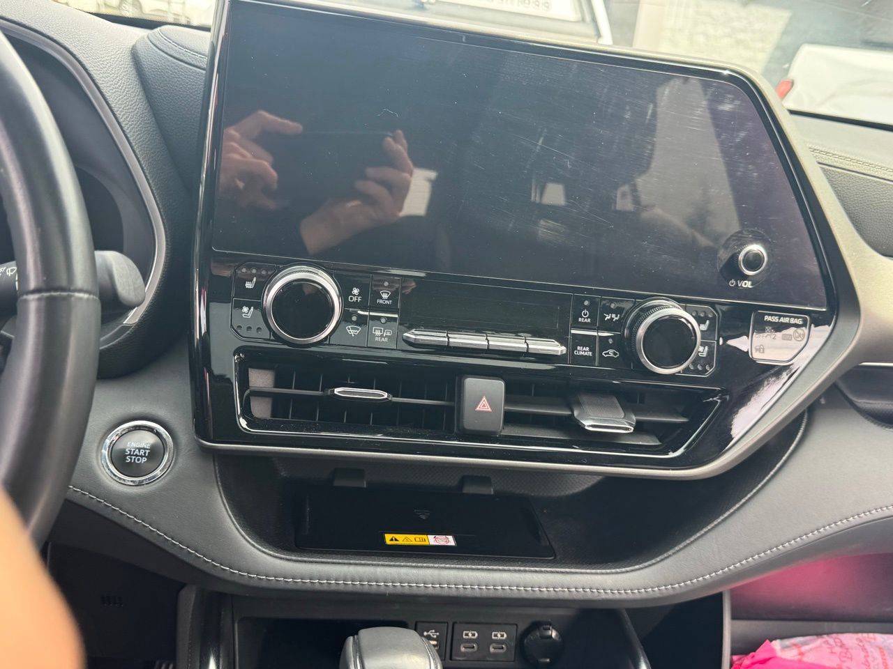 Used 2023 Toyota Highlander Limited image 5