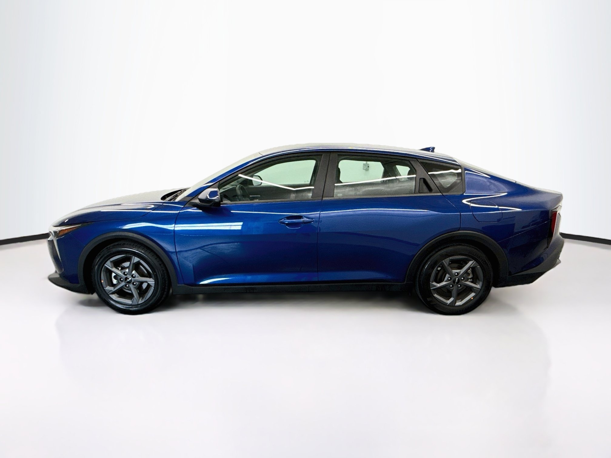 Used 2025 Kia K4 FWD image 4