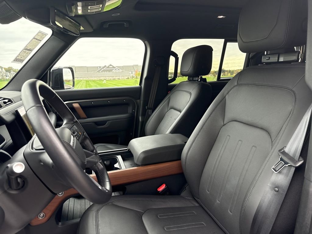 New 2024 Land Rover Defender 130 X image 11