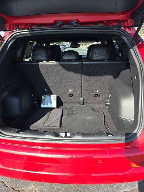 Used 2023 Jeep Compass Limited image 13