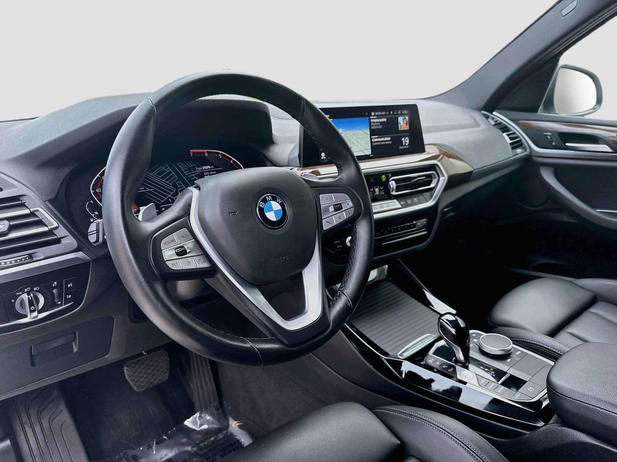 Used 2024 BMW X3 sDrive30i w/ Convenience Package RWD image 9